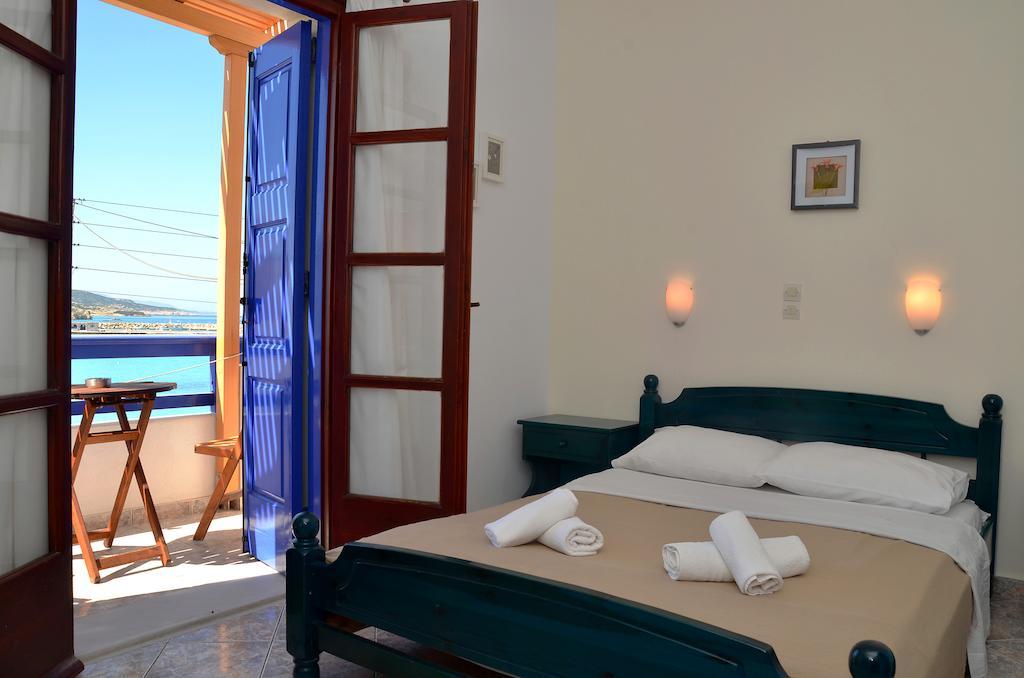 To Petrino Hotel Koufonisia Bagian luar foto