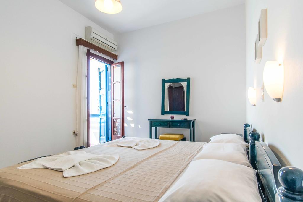 To Petrino Hotel Koufonisia Bagian luar foto